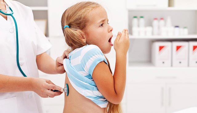 Các mẹ không nên chủ quan : viêm phế quản ở trẻ em