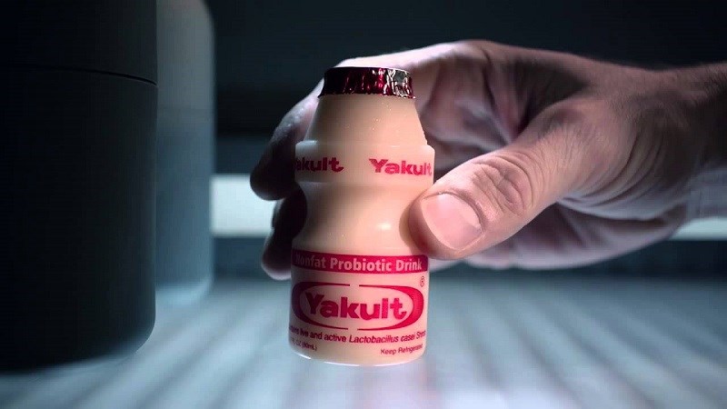 Thời điểm thích hợp để có thể uống sữa yakult và sữa yakult có tốt không