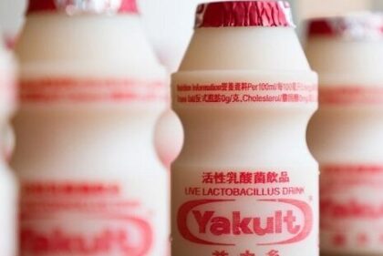 Thời điểm thích hợp để có thể uống sữa yakult và sữa yakult có tốt không