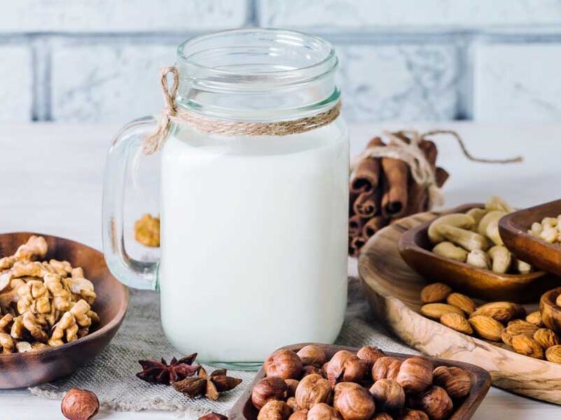 Uống sữa hạt hạnh nhân có tác dụng gì và uống thế nào giúp chăm sóc sức khỏe