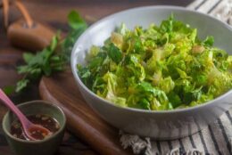 Giải đáp thắc mắc xung quanh món salad giúp giảm cân và thon gọn vóc dáng