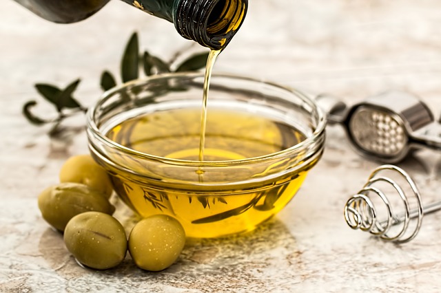 Mách bạn các loại dầu ăn kiêng tốt cho sức khỏe bạn nên sử dụng khi nấu ăn