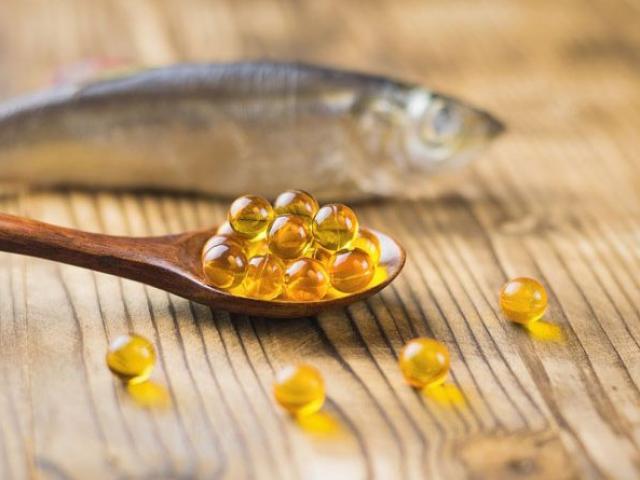 Lợi ích khi dùng dầu cá và cách sử dụng dầu cá đúng cách tốt cho sức khỏe